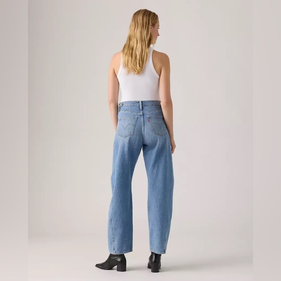 Levi’s Cinch Barrel Jeans - Picture 4 of 7